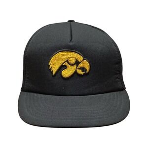 Vintage AJD Iowa‎ Hawkeyes Snapback Mesh Back Trucker Hat Black